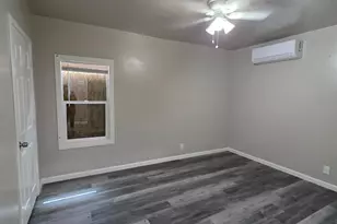 5748 Nina Way, Sacramento, CA 95824 - Photo 17