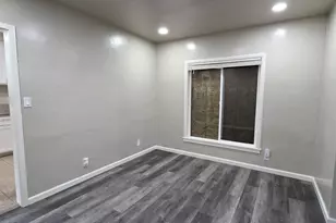 5748 Nina Way, Sacramento, CA 95824 - Photo 11