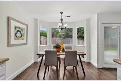 1005 Betsy Ross Drive, Roseville, CA 95747 - Photo 15