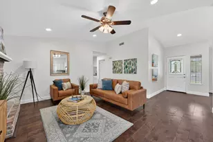 1005 Betsy Ross Dr, Roseville, CA 95747 - Photo 11