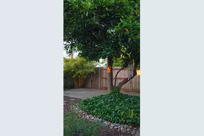 1719 W Locust Street, Lodi, CA 95242 - Photo 17