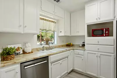 1677 Wall Street, Tracy, CA 95376 - Photo 11