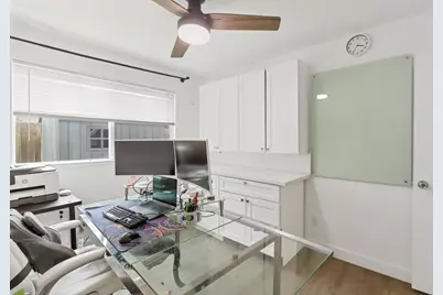 7803 Orchard Woods Circle, Sacramento, CA 95828 - Photo 23