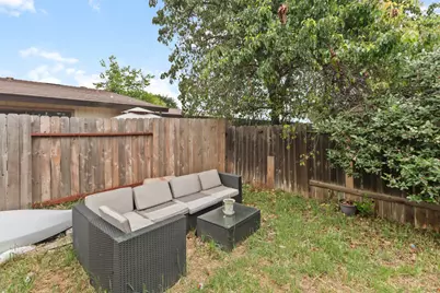 7803 Orchard Woods Circle, Sacramento, CA 95828 - Photo 25