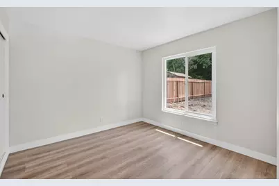 1924 Edwin, Sacramento, CA 95815 - Photo 25