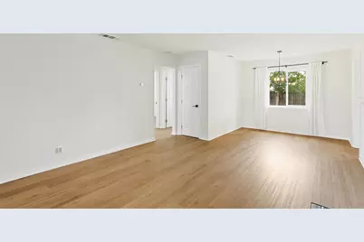 4971 76th Street, Sacramento, CA 95820 - Photo 11