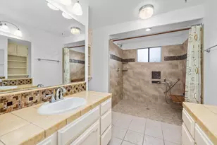 9201 Rock Oak Ln, Fair Oaks, CA 95628 - Photo 19