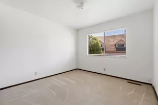 9201 Rock Oak Ln, Fair Oaks, CA 95628 - Photo 29