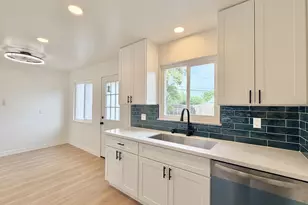 5653 Bradd Wy, Sacramento, CA 95822 - Photo 9