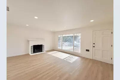 5653 Bradd Way, Sacramento, CA 95822 - Photo 3