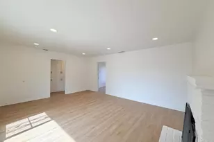 5653 Bradd Wy, Sacramento, CA 95822 - Photo 5
