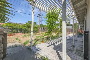 2065 Niantic Way, Sacramento, CA 95822 - Photo 23