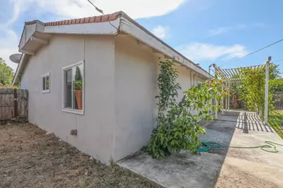 2065 Niantic Way, Sacramento, CA 95822 - Photo 29