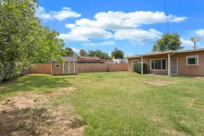 2452 Christina Avenue, Stockton, CA 95204 - Photo 33