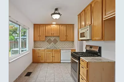 304 E Longview Avenue, Stockton, CA 95207 - Photo 15