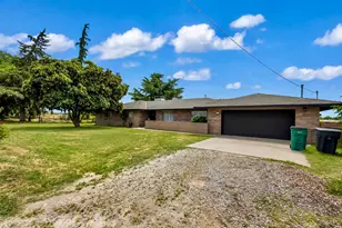 7119 Mercedes Ave, Winton, CA 95388 - Photo 5