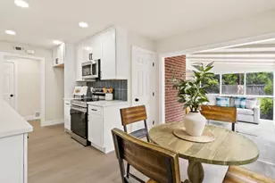 4843 L Pkwy, Sacramento, CA 95823 - Photo 9