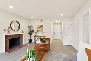 4843 L Pkwy, Sacramento, CA 95823 - Photo 5