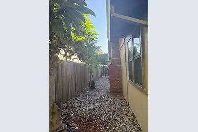 6821 Havenhurst Drive, Sacramento, CA 95831 - Photo 19