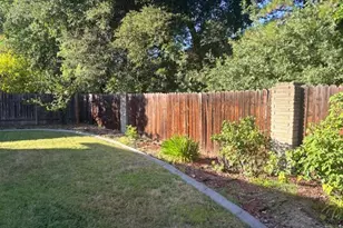 6821 Havenhurst Dr, Sacramento, CA 95831 - Photo 17