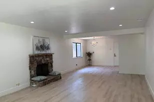 6821 Havenhurst Dr, Sacramento, CA 95831 - Photo 7