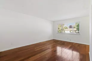 2545 Notre Dame Dr, Sacramento, CA 95826 - Photo 9
