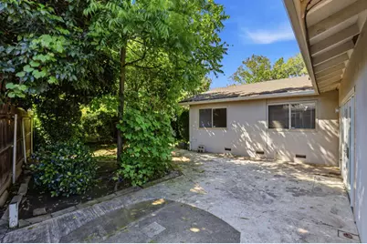 2545 Notre Dame Drive, Sacramento, CA 95826 - Photo 37