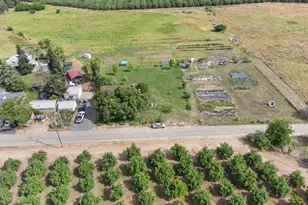13513 Vineyard Rd, Waterford, CA 95386 - Photo 39
