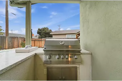 365 Birchwood Court, Modesto, CA 95350 - Photo 37