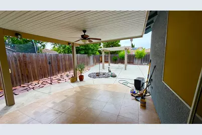 1615 Sandmark, Sacramento, CA 95835 - Photo 15
