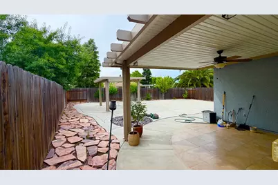 1615 Sandmark, Sacramento, CA 95835 - Photo 17