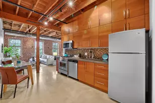 1725 14th St, Sacramento, CA 95811 - Photo 5