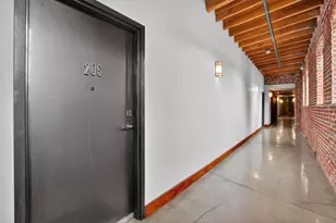 1725 14th St, Sacramento, CA 95811 - Photo 3