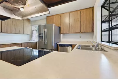 10 Pelican Court, Sacramento, CA 95833 - Photo 9