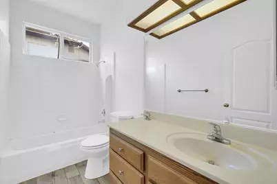 2004 Falls Dr, Yuba City, CA 95993 - Photo 27