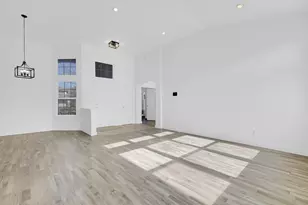 2004 Falls Dr, Yuba City, CA 95993 - Photo 7