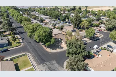 301 S Emerald Avenue, Modesto, CA 95351 - Photo 21