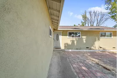 301 S Emerald Avenue, Modesto, CA 95351 - Photo 3