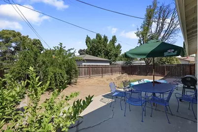 301 S Emerald Avenue, Modesto, CA 95351 - Photo 17