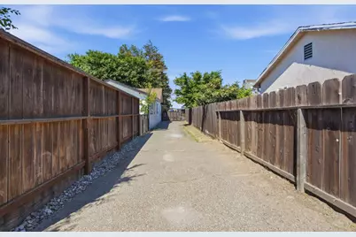 3010 Lester Road, Denair, CA 95316 - Photo 27