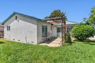 2318 Thompson Way, Sacramento, CA 95822 - Photo 35