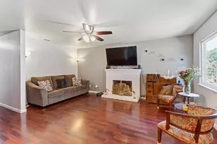 2318 Thompson Way, Sacramento, CA 95822 - Photo 5