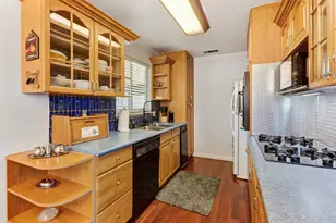 2318 Thompson Way, Sacramento, CA 95822 - Photo 13