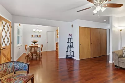 2318 Thompson Way, Sacramento, CA 95822 - Photo 9