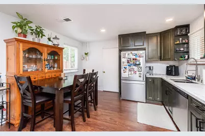2808 16th Avenue, Sacramento, CA 95820 - Photo 13