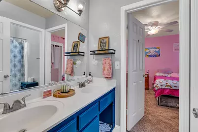 725 McKinley Street, Los Banos, CA 93635 - Photo 27