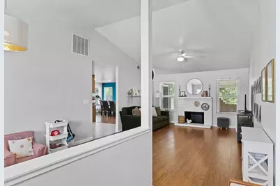 6007 Broken Arrow Court, Citrus Heights, CA 95621 - Photo 5