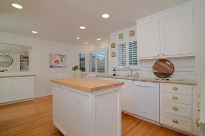7110 Westmoreland Way, Sacramento, CA 95831 - Photo 13