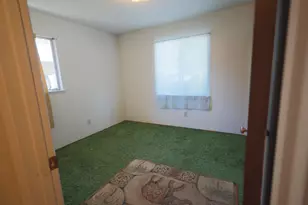 5080 Bonniemae Way, Sacramento, CA 95820 - Photo 9
