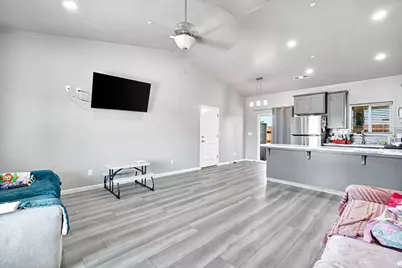 17209 Alonzo Court, Madera, CA 93638 - Photo 45